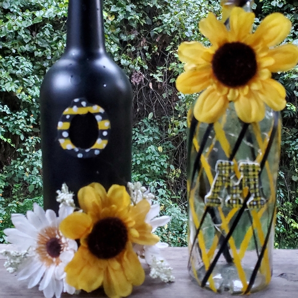 Handcrafted Lighted Sunflower Decor Bottles - Picture 7 of 10